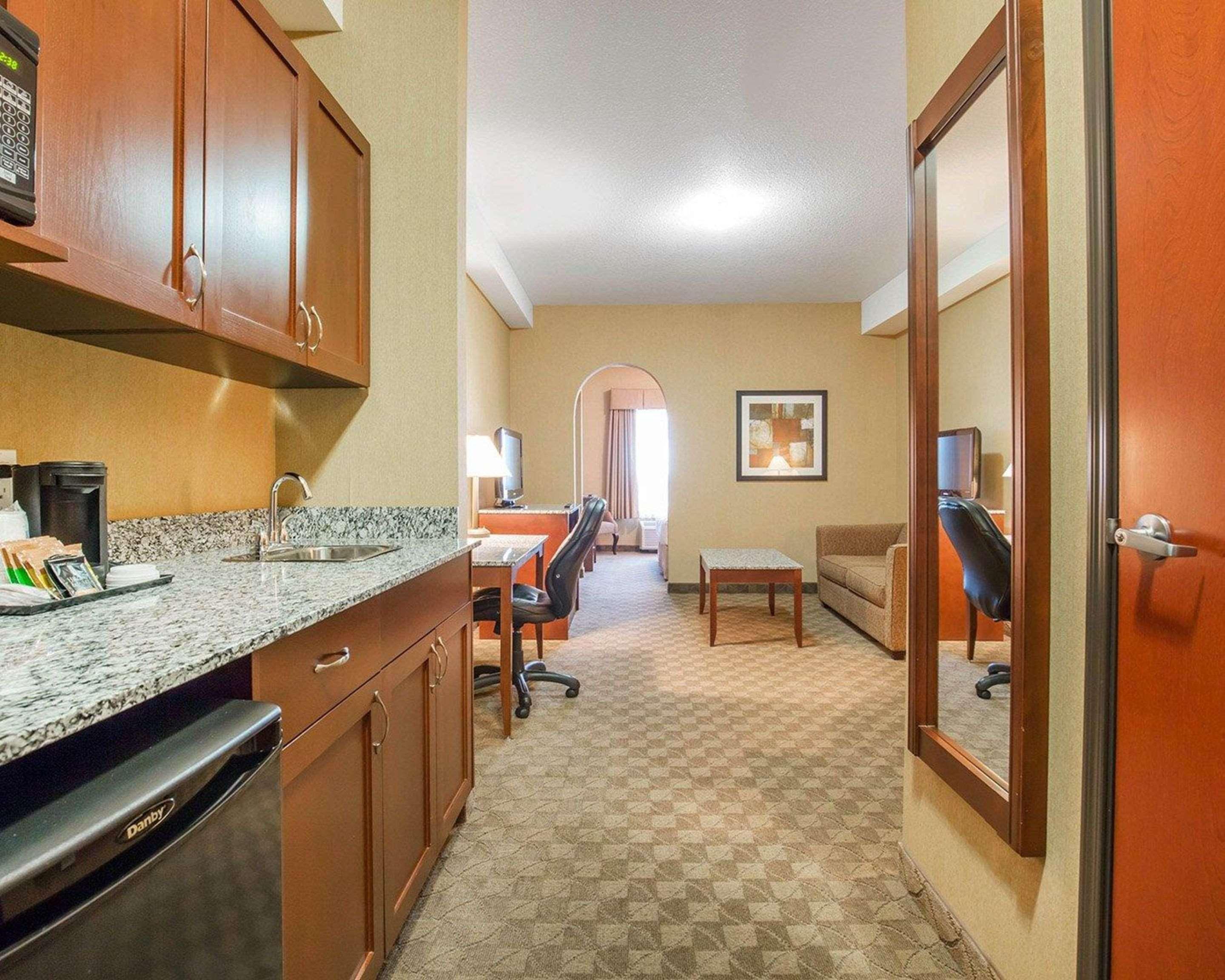 Comfort & 3* Airdrie