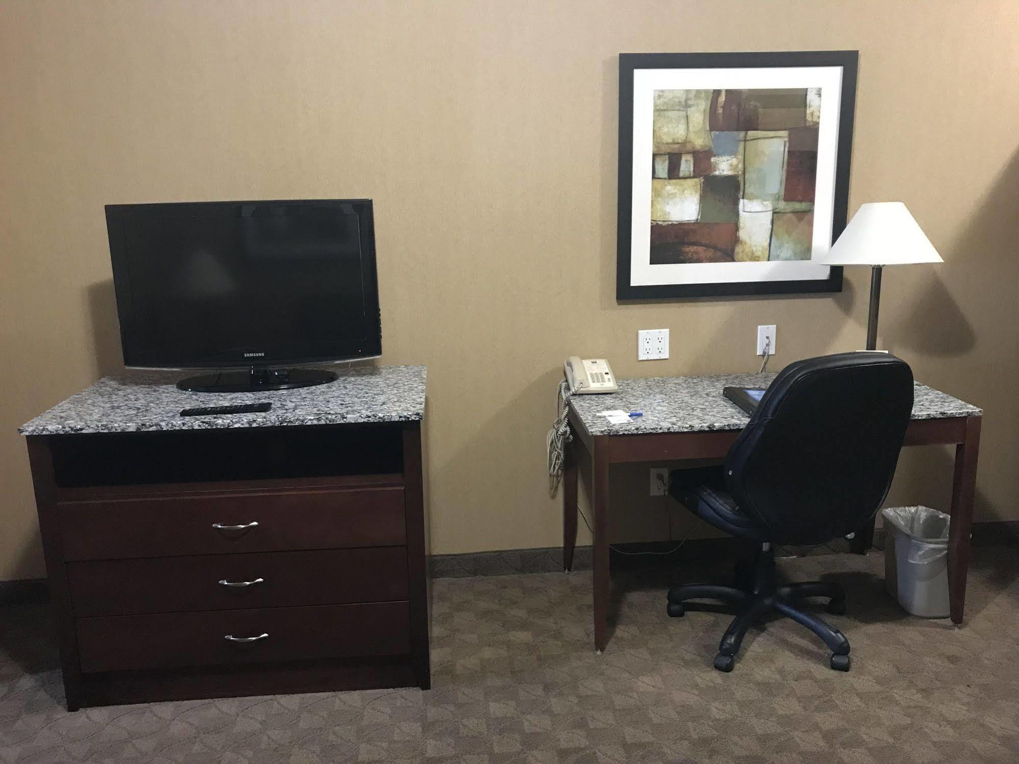 Hotel Comfort & 3*